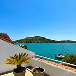 Apartment Barizon Tisno