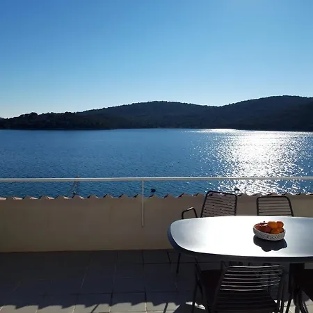 Barizon Apartment Tisno