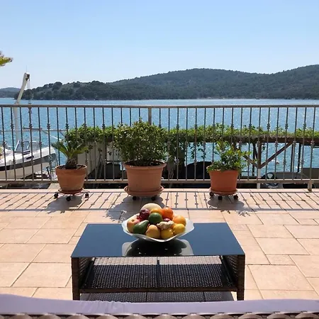 Apartment Barizon Tisno